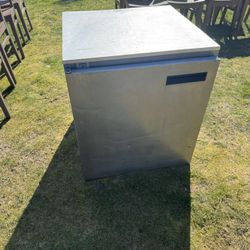 Under Counter Fridge 