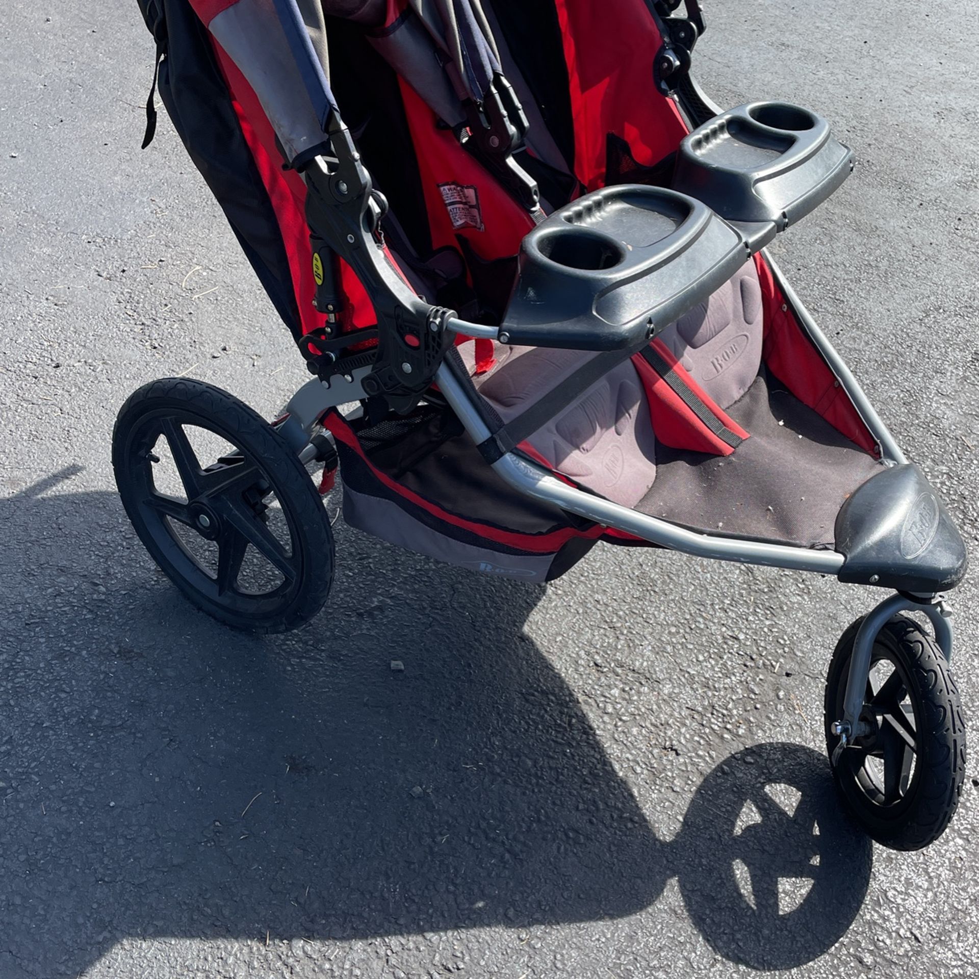 stokke tripp trapp high chair newborn Set (Grey) COLOR:TITANIUM GRAY Toy Hanger is included Baby Jogger City Mini TRVL travel bag