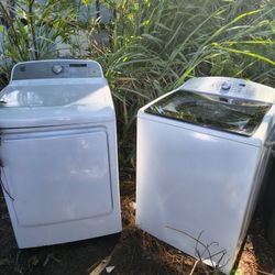 Kenmore Elite 6.2 cubic feet Top load washer & Dryer set


