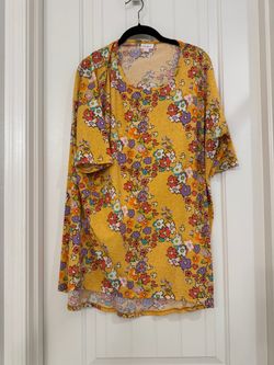 Lularoe HALLOWEEN/DISNEY Irma and Perfect T