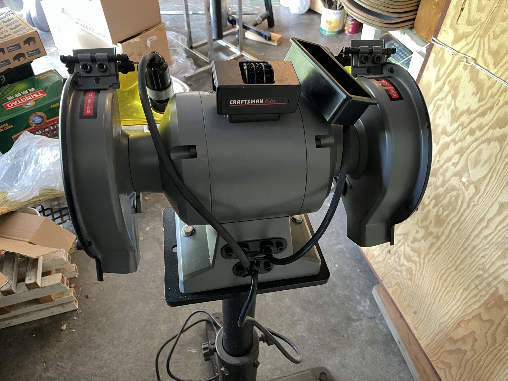 Craftsman 6 inch Bench Grinder Tools & Machinery