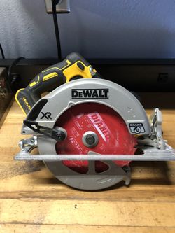 Cordless circular saw Dewalt X-ray 20v