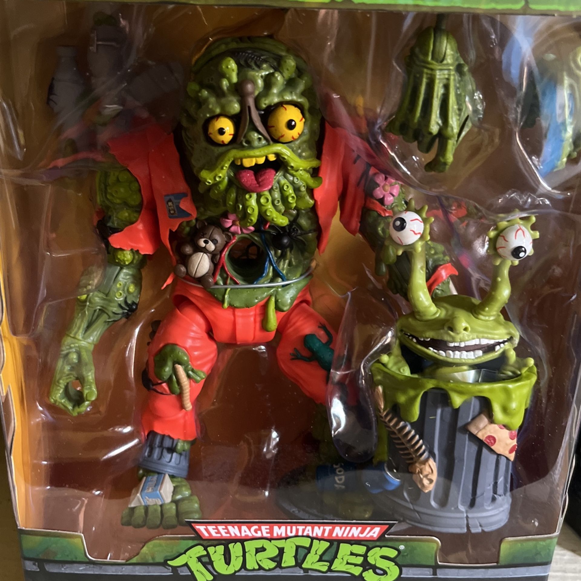 Super 7 Muckman And Joe Eyeball Figure