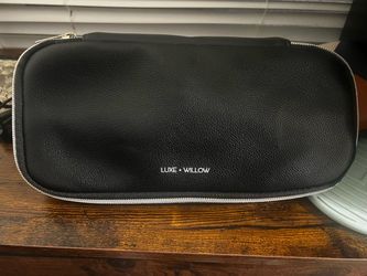 Luxe + Willow Black Zip Pouch