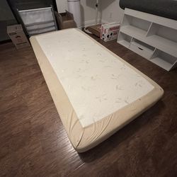 Twin XL mattress 