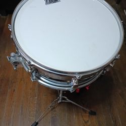 Snare Drum And Accessories 