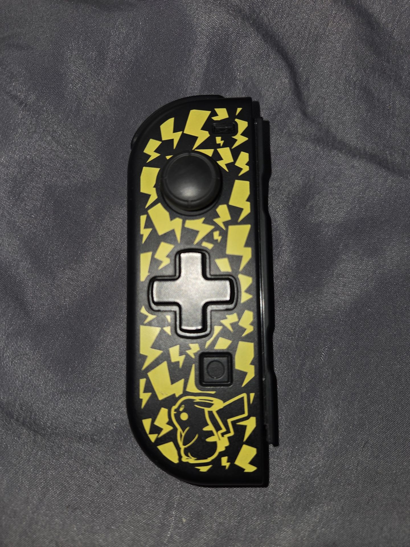 Pikachu Switch Joycon (L)