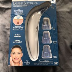 DERMASUCTION pore Cleaning Device 