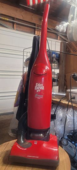 Dirt devil  Cleaner vacuum