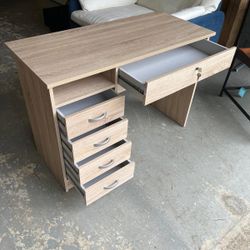 HomeStock Desk with 5 Drawers