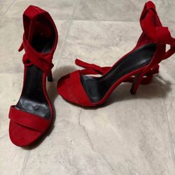 Size 6 Heels 