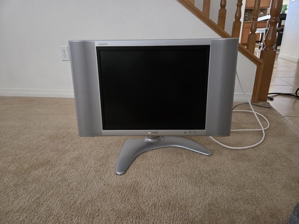 LCD Color Television