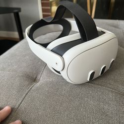 Meta Quest 3 VR Headset 