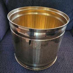Bristol Brass Round Plantet