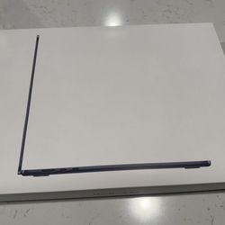 MacBook Air Laptop (15-inch) M4 chip, 16GB Memory, 256GB SSD Storage Midnight, Warranty, BRAND NEW