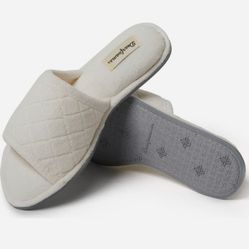 Women's Dearfoam Slippers Size S (5-6) 