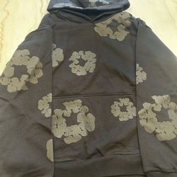 Black Denim Tears Wreath Hoodie (Adult Medium) – Excellent Condition