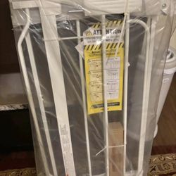 Wide Safety Gate / Pet Gate - Fits Openings 29” - 38.5”