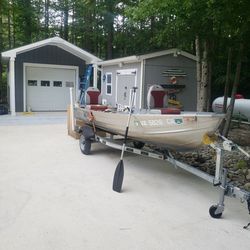 Josh Boat 13ft. Comes  With Trailer, 2 Trolling Electric  Motors