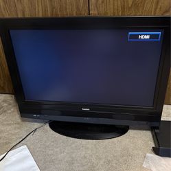 32 Flat Screen TV 