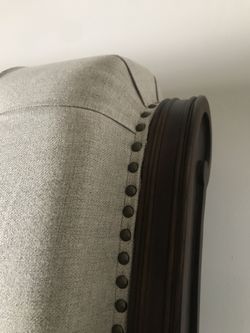 Trisha yearwood deals dottie king bed