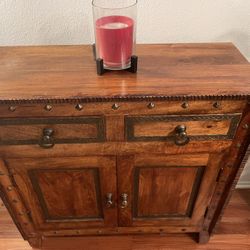 Credensa Buffet Table