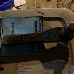 10,000  Pound  Soild  Ball Mount  2400  Tounge  Weight