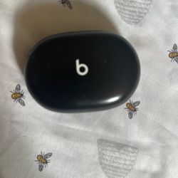 Beats Studio Buds 