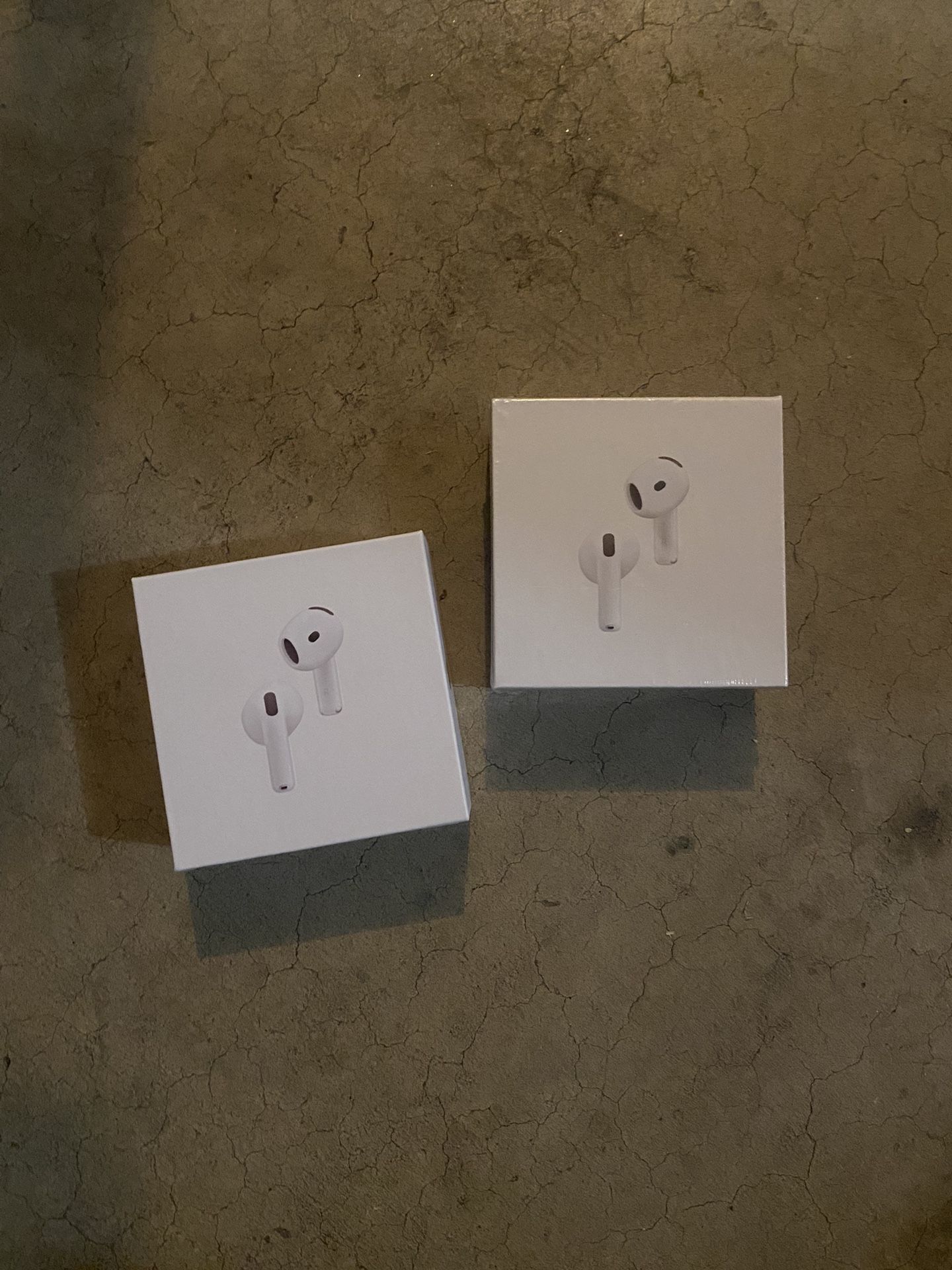 Apple AirPods 4’s