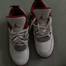 Jordan 4