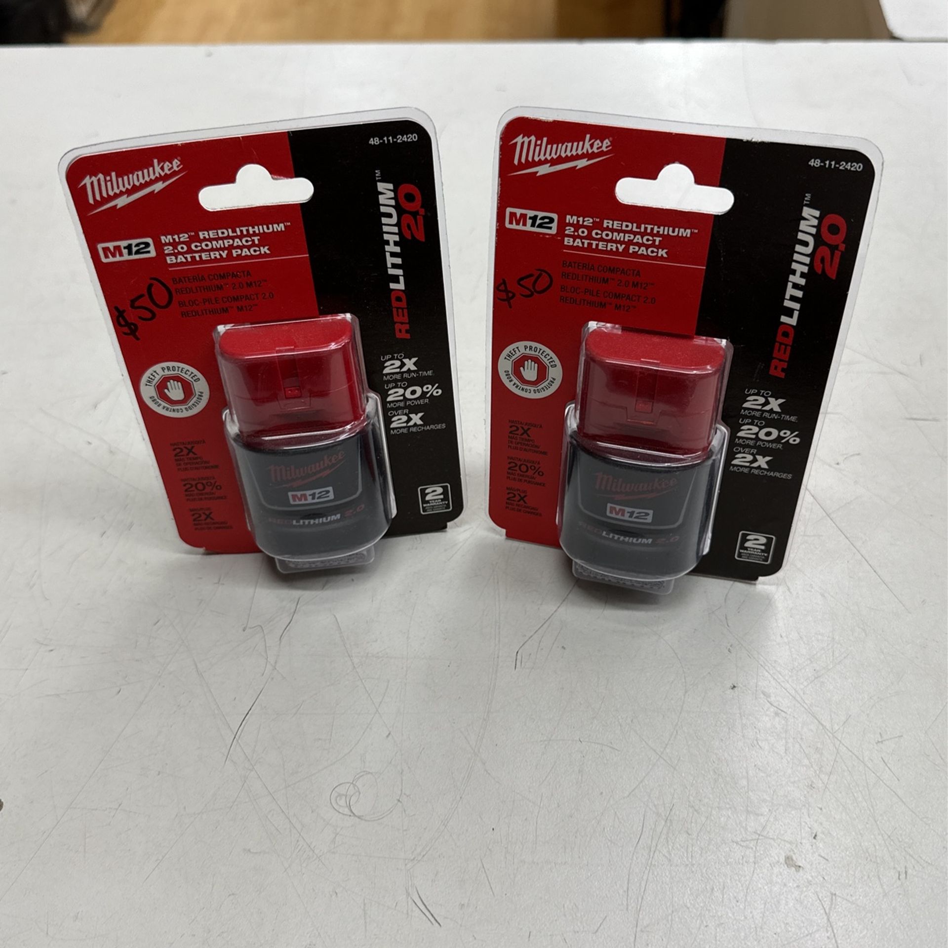 2 Milwaukee M12 Batteries Lithium 2.0
