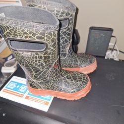 Bogs Rain Boots  Size C 9