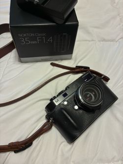 Leica M240 + Voigtlander 35mm f/1.4 ll