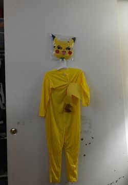 Pokemon /pikachu 8/10 costume