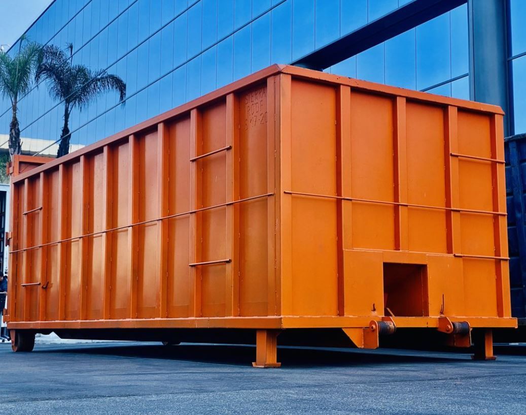 ¿Necesitas el contenedor más grande al precio más agresivo del Sur de California? Nuestro contenedor de 35 yardas está listo para reservarse hoy.