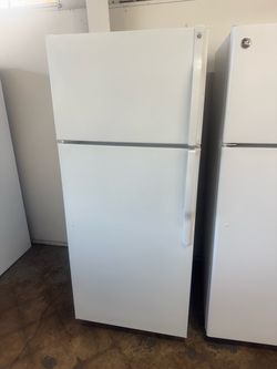 USED GE REFRIGERATOR