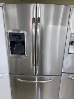 GE stainless steel French door everything works we delivery