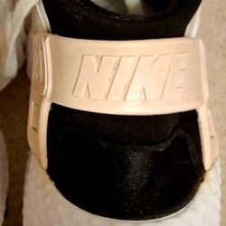 Men's Nike Hurricane Running Shoes $35 Size 7 Loop