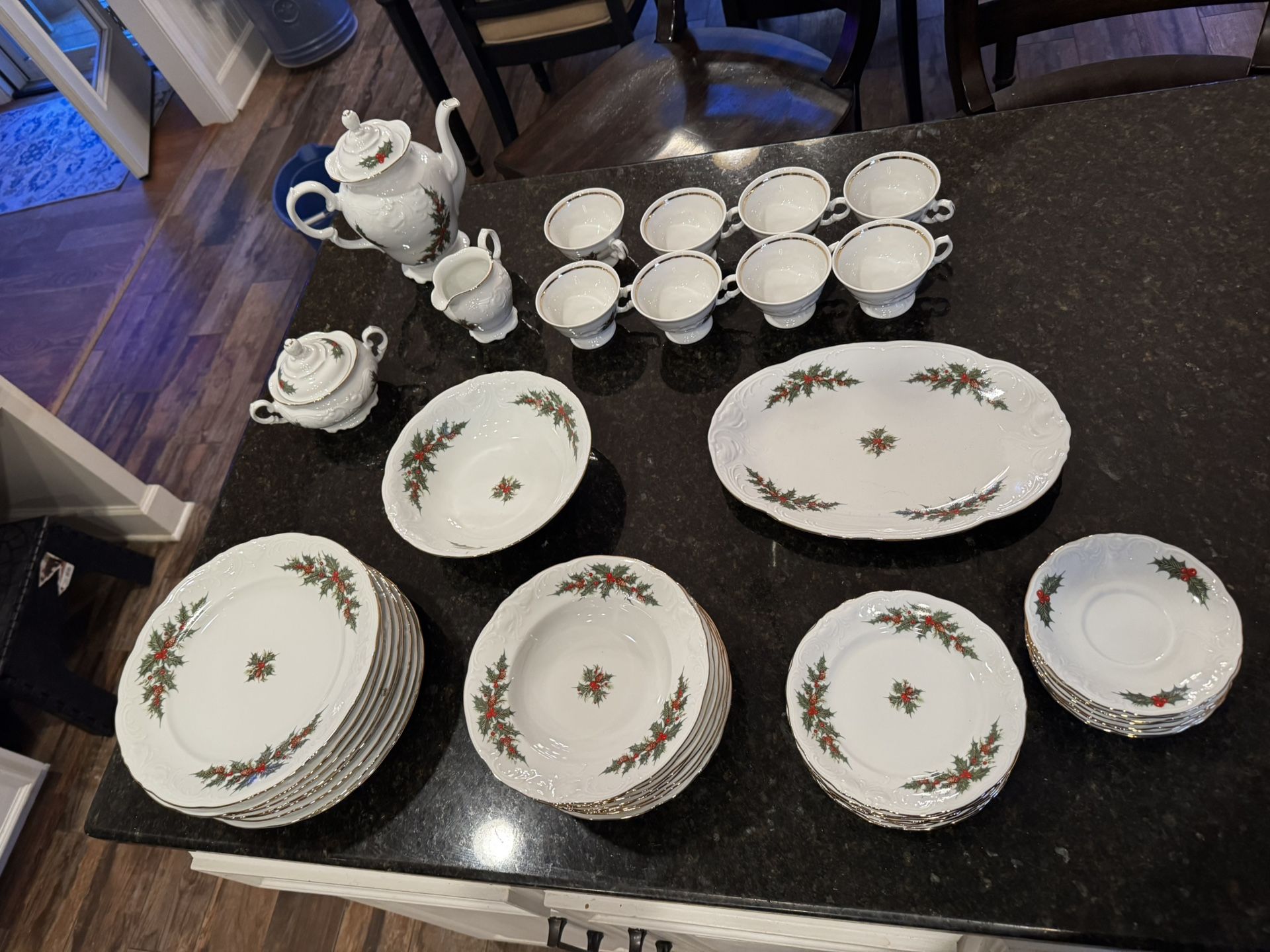 Royal Kent Holiday Holly