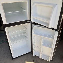 Galanz Mini Fridge with Freezer