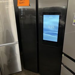 Samsung Black Stainless Steel Family Hub Refrigerator