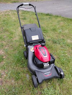 Honda HRN 216 GCV 170 Self-Propelled Lawnmower