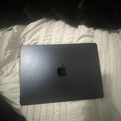 BRAND NEW MacBook Air M4 13″ – 16GB RAM – 256GB –