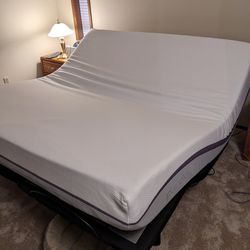 King Sized Purple Mattress with 2 twin-ex Mattress Firm adjustable bases.
