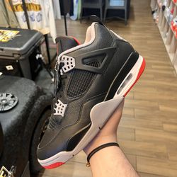 Bred 4’s Size 10