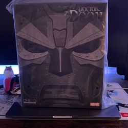 Mezco One 12 Dr. Doom 