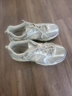 8.5 men's new balance white