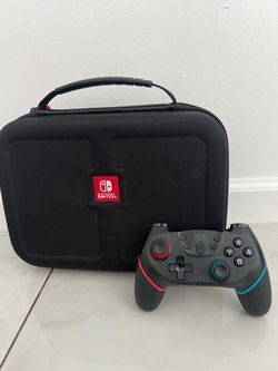 I'm selling a wireless controller for the Switch and a bag to carry the Switch accessories.