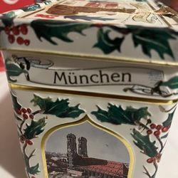 Christmas Germany Musical Box With Figures Lot