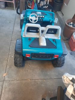 Battery toy car